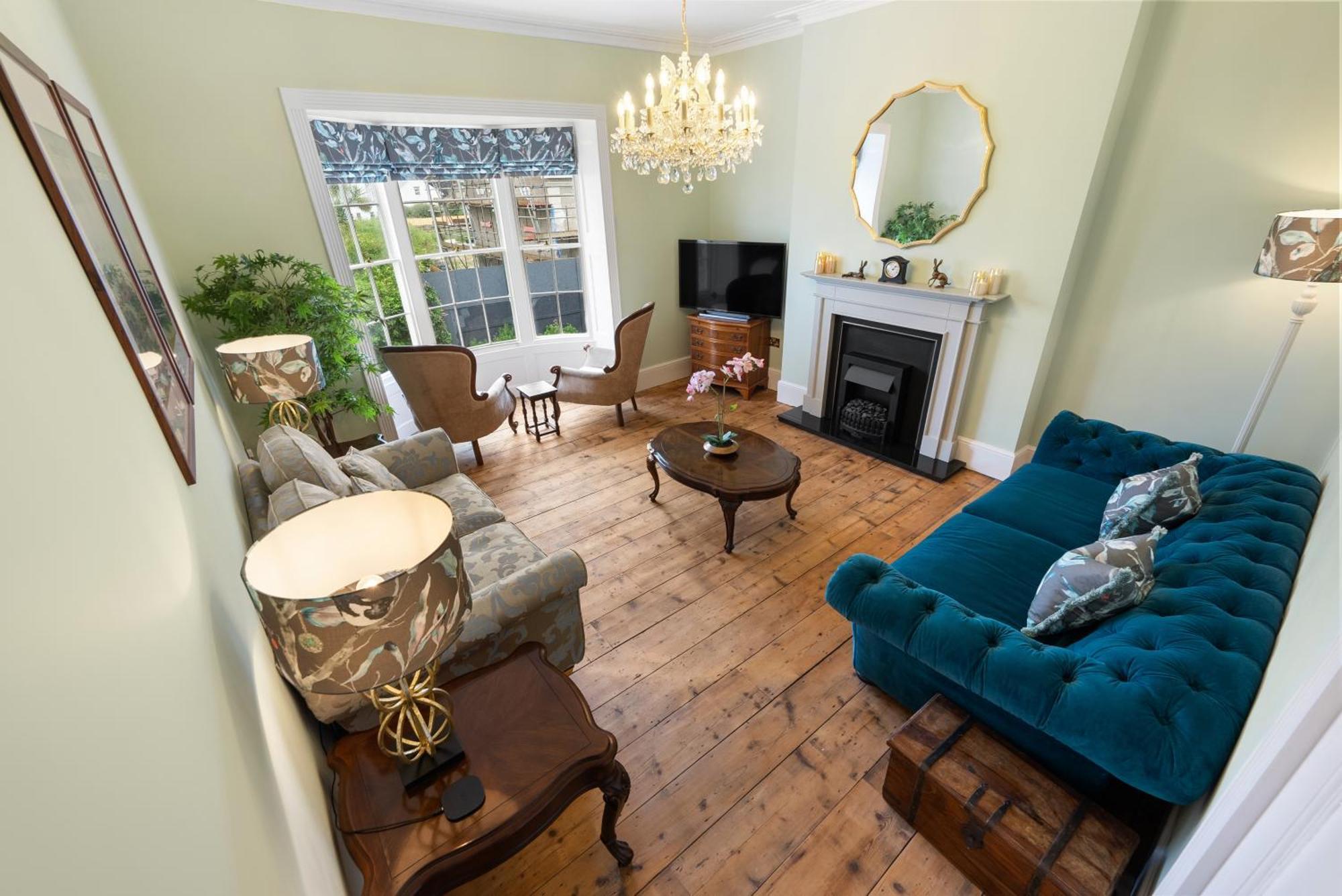Luxury Georgian Home, Hot Tub, Sea View, Private Garden, Sleeps 6 Bognor Regis Exterior photo